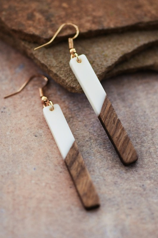 / Wood And White Resin Bar Earrings