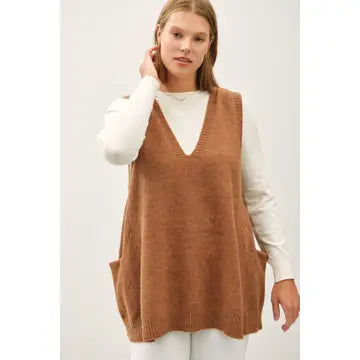 / Go To Extremes Plus Pecan Oversize V Neck Sweater Vest