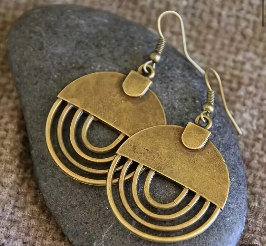 Geometric Brushed Brass Earrings - Catching Fireflies Boutique