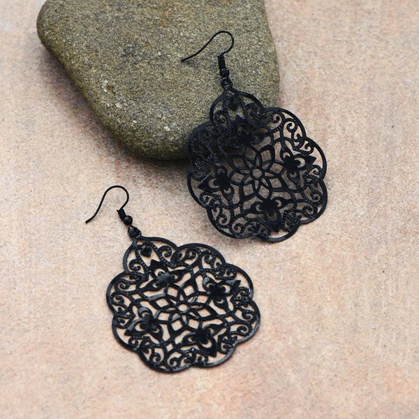 : Shes Got The Look Black Filigree Earrings - Catching Fireflies Boutique