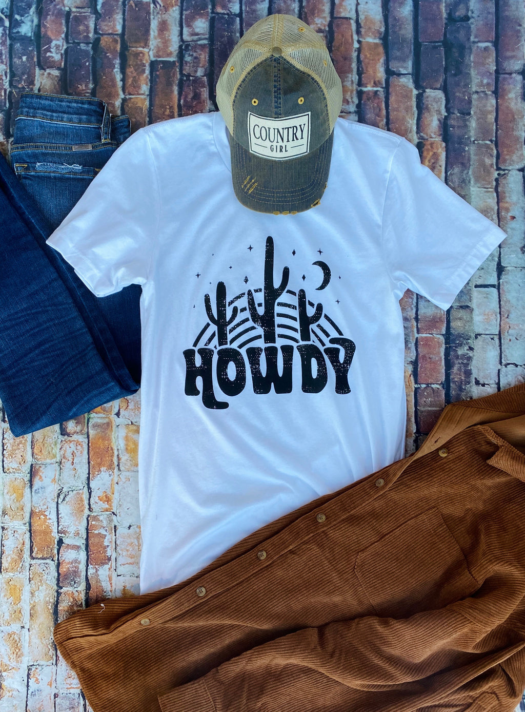Howdy White Graphic T-Shirt - Catching Fireflies Boutique