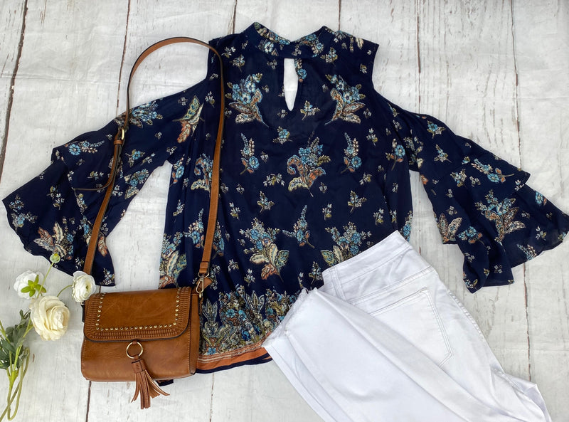 A Lovely Illusion Navy Floral Print Plus Top - Catching Fireflies Boutique